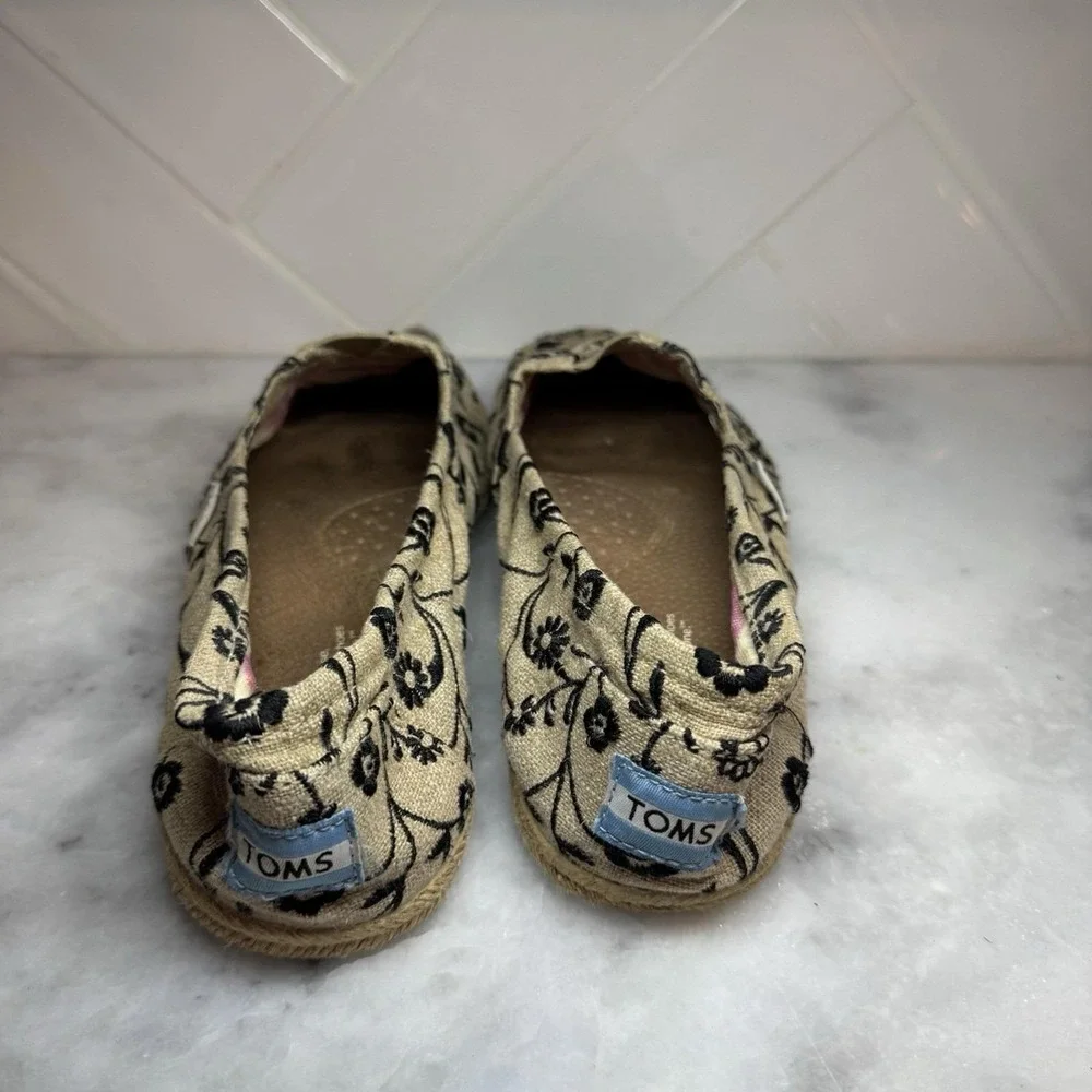 TOMS Classic Alpargata Floral Embroidered Espadrille Women's 9M Tan Black
